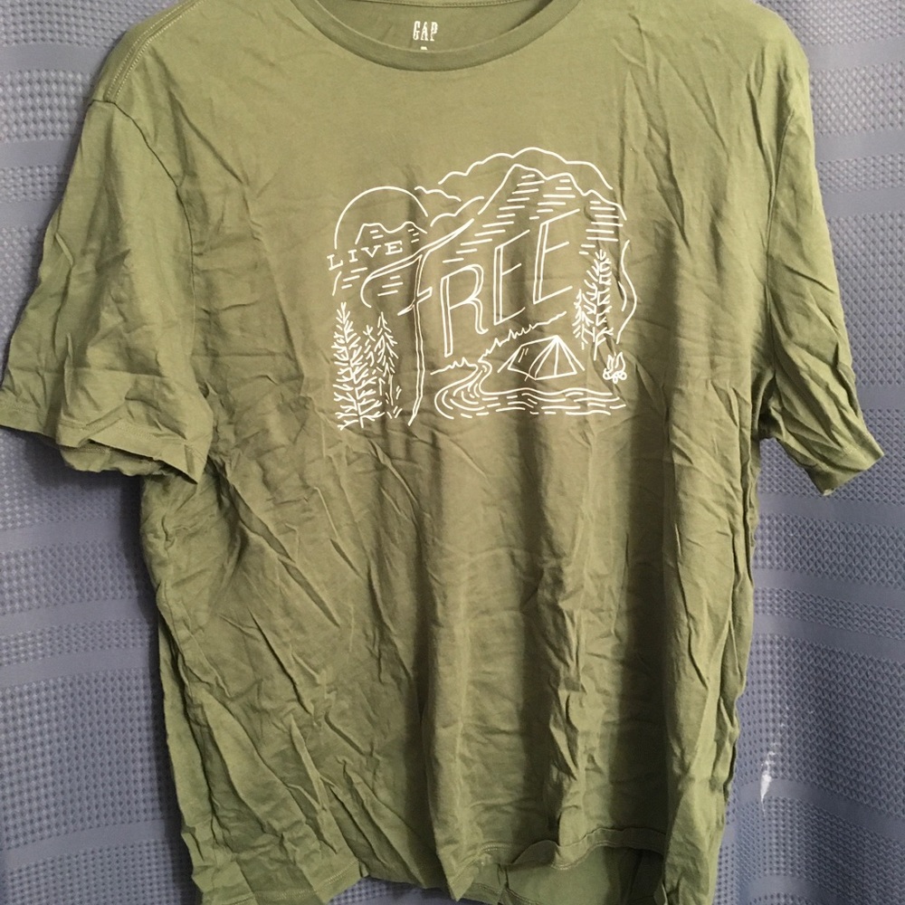 Gap graphic T shirt